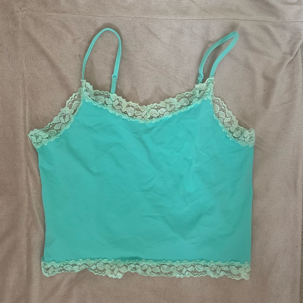 🔆Urban Outfitters Aqua Lace Cami Crop Top🔆